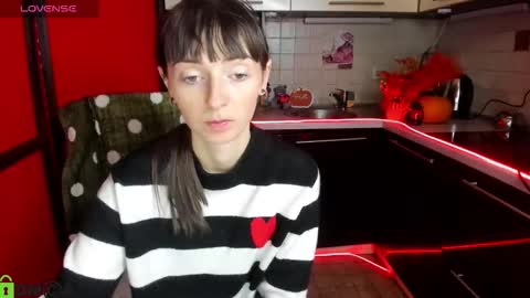 jessicaforris online show from November 2025 07:57:01 AM