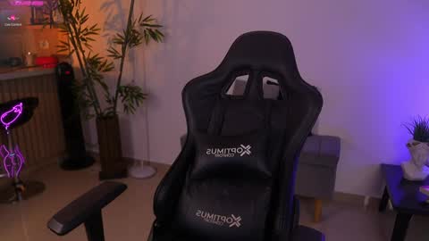  Jessica Pratt  IG jessicaxpratt online show from April 2026 07:36:01 PM