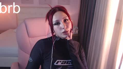 Snapshot of jessie_williams_01 chatting on December 2024 03:03:01 AM Your Sweet Angel online show from December 2024 03:03:01 AM