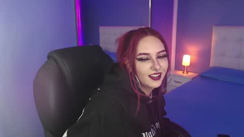 Snapshot of jessie_williams_01 chatting on December 2024 09:44:02 AM Your Sweet Angel online show from December 2024 09:44:02 AM