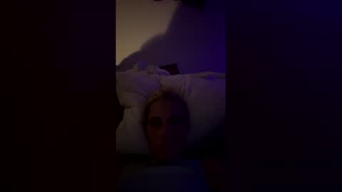 jessielivesloves online show from May 2026 09:15:02 AM