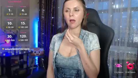 Jess online show from April 2026 10:46:02 PM