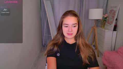 Jessi online show from April 2026 02:23:01 PM