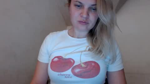 Snapshot of jessyangels chatting on April 2026 10:15:02 PM jessyangels online show from April 2026 10:15:02 PM