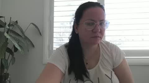 Snapshot of jessyqueen55 chatting on May 2026 03:03:02 AM OnlyJessy online show from May 2026 03:03:02 AM