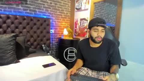 --- Jesus --- online show from November 2025 02:38:01 PM