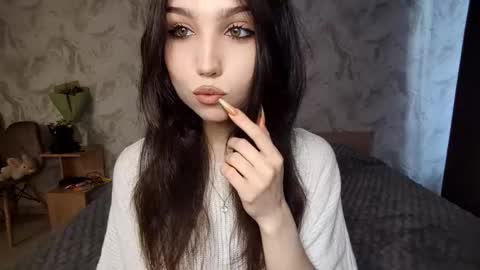 I am Gina ntmu Lets hit 10 Thumbs Up together online show from March 2026 01:28:01 PM