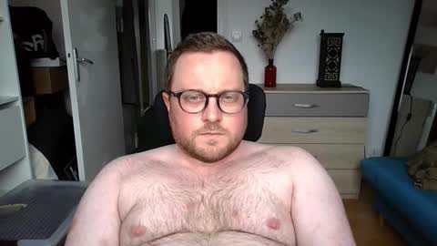 jeuneloup92 online show from March 2026 03:51:02 PM