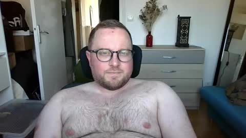 jeuneloup92 online show from March 2026 04:54:01 PM