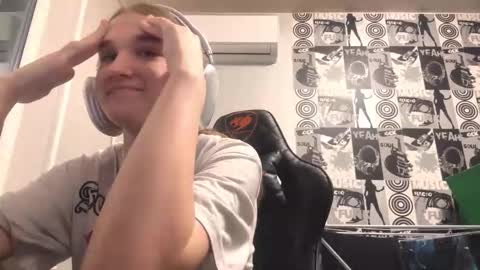 Helgi online show from November 2025 01:25:02 PM