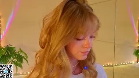 Snapshot of jewellhogan chatting on July 2026 08:08:01 PM Gwen online show from July 2026 08:08:01 PM