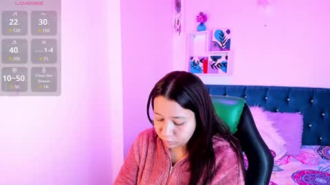 Jhiinny online show from January 2025 03:33:01 AM