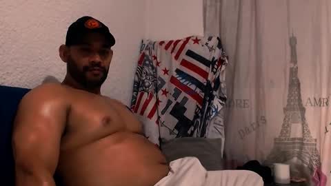 En moreno online show from November 2025 03:35:01 PM