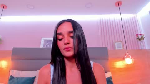 Jhoana  online show from October 2025 06:53:01 PM