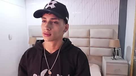 jhoanleandro online show from March 2026 03:25:02 AM