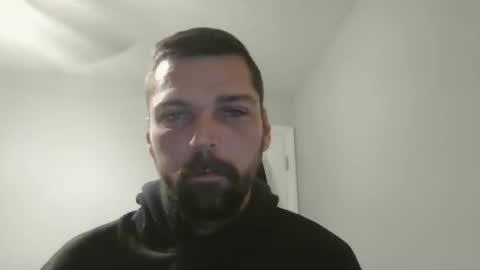 Snapshot of jholls chatting on January 2025 11:47:01 PM jholls online show from January 2025 11:47:01 PM