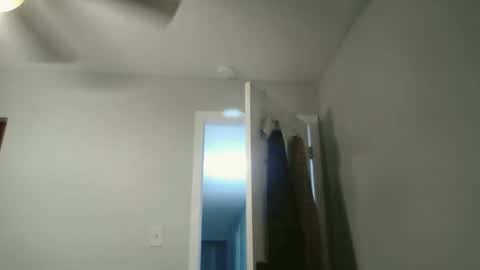 Snapshot of jholls chatting on February 2025 04:08:02 AM jholls online show from February 2025 04:08:02 AM