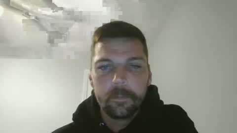 Snapshot of jholls chatting on February 2025 02:42:02 AM jholls online show from February 2025 02:42:02 AM