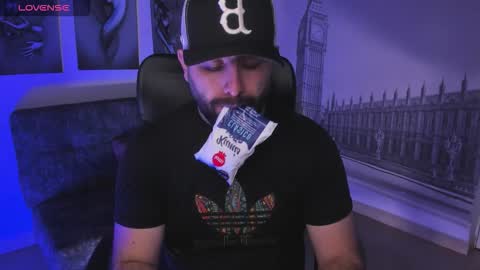 John Bear.... online show from October 2025 11:25:01 AM