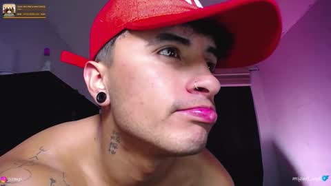 jhon_mendoza_ online show from October 2025 06:00:01 AM