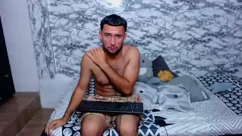jhonay__cute online show from April 2026 03:02:01 AM