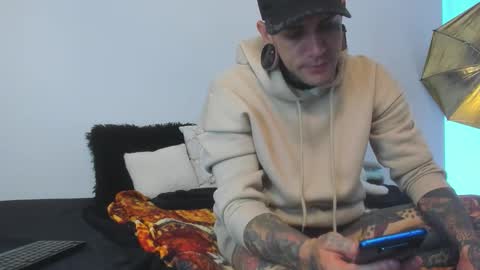 jhonny_ackerman online show from October 2025 09:15:01 PM