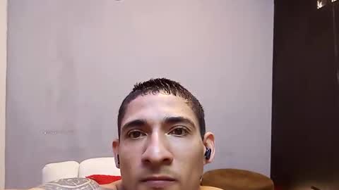 jhonny_thes28 online show from January 2026 05:33:01 AM