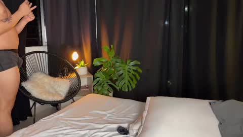 Jhonny  online show from March 2026 04:20:01 AM