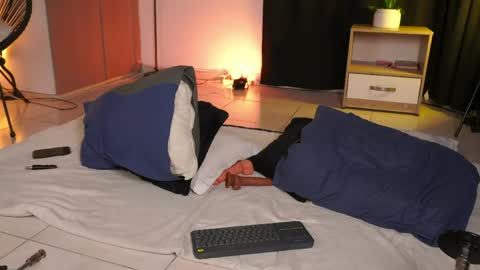 Snapshot of jhonnyx_ chatting on May 2026 04:39:02 AM Jhonny online show from May 2026 04:39:02 AM