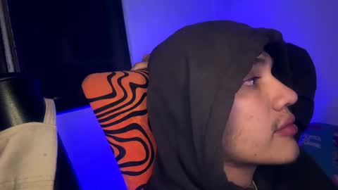 MODELO INDEPENDIENTE online show from February 2026 02:29:01 AM