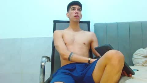 Snapshot of jhony_sex3 chatting on May 2026 10:33:01 AM jhony_sex3 online show from May 2026 10:33:01 AM