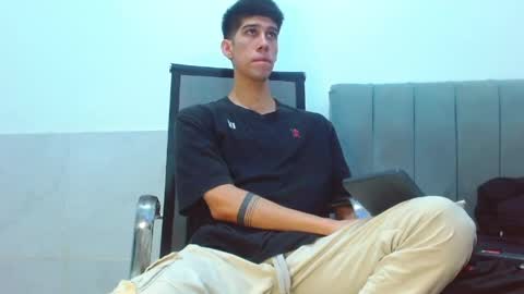 Snapshot of jhony_sex3 chatting on May 2026 03:15:01 AM jhony_sex3 online show from May 2026 03:15:01 AM