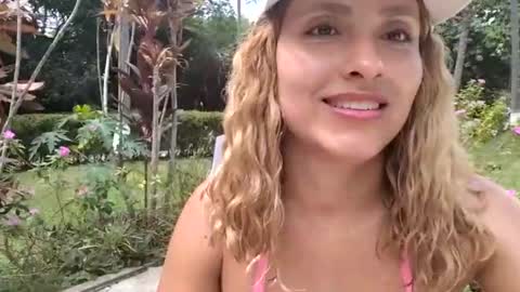 Snapshot of jhordananddanna_ chatting on October 2025 03:31:02 PM Jordan And Danna online show from October 2025 03:31:02 PM