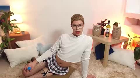 Snapshot of jhuan_cute chatting on October 2025 11:10:02 AM Jhuan Nhez online show from October 2025 11:10:02 AM