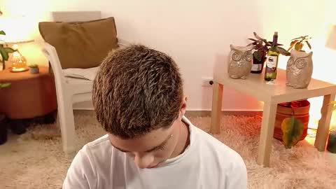 Jhuan Nhez online show from November 2025 07:05:01 PM