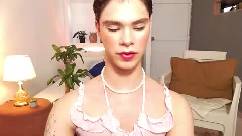 Jhuan Nhez online show from November 2025 12:48:02 PM