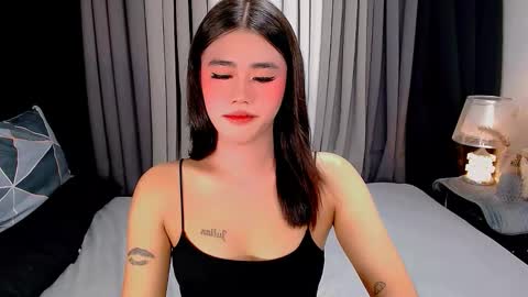 jhuliana_and_charles_room online show from December 2025 03:38:02 AM