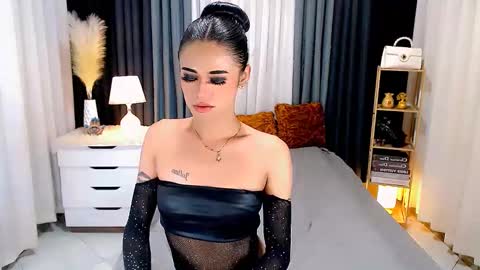 julie online show from February 2025 04:00:02 AM