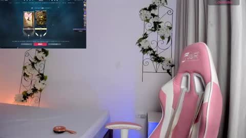 Jiggly online show from September 2025 02:00:02 AM