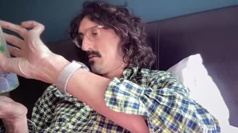 Jigz1986 online show from April 2026 11:15:01 AM