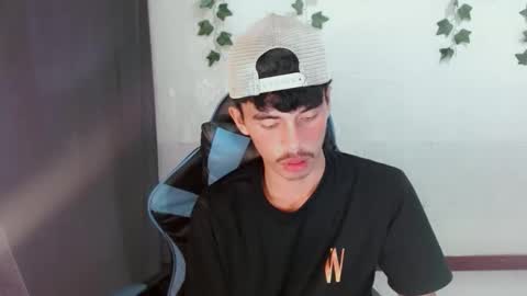 Snapshot of jim_cumxx chatting on September 2025 08:43:02 PM JIMBOY online show from September 2025 08:43:02 PM