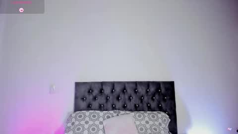 JIMENA online show from September 2025 03:32:01 AM