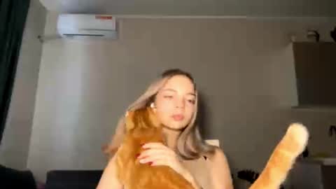 Steff online show from November 2025 08:14:01 AM