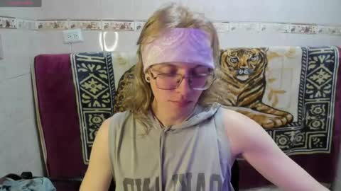 Snapshot of jinnbook chatting on June 2026 05:54:01 AM JinnBook online show from June 2026 05:54:01 AM