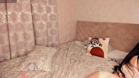 Jinny online show from February 2025 09:35:02 PM