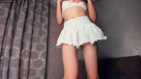 Jinny online show from March 2025 06:33:01 PM