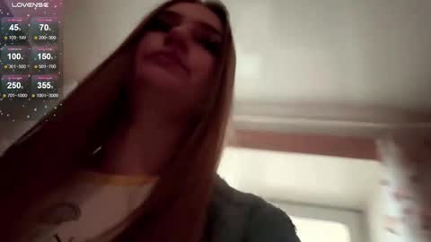 Jinny online show from November 2025 09:30:01 AM