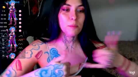 Snapshot of jinx_25 chatting on January 2025 12:48:02 AM  Jinx  online show from January 2025 12:48:02 AM