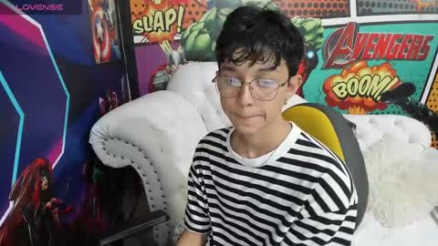 Snapshot of jisus_cat chatting on January 2025 07:04:01 PM Jisus online show from January 2025 07:04:01 PM