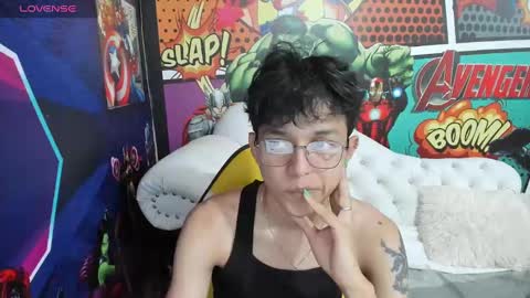 Snapshot of jisus_cat chatting on January 2025 07:25:01 PM Jisus online show from January 2025 07:25:01 PM